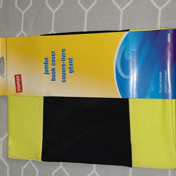 Text Book Covers Bundle of 3, Staples brand, Cool Prints, NWT - Picture 8 of 10